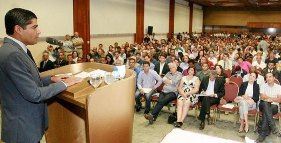 750_20161116222338711-1